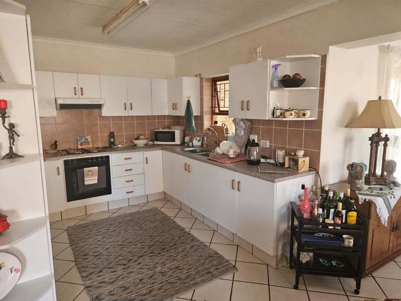 2 Bedroom Property for Sale in Heiderand Western Cape